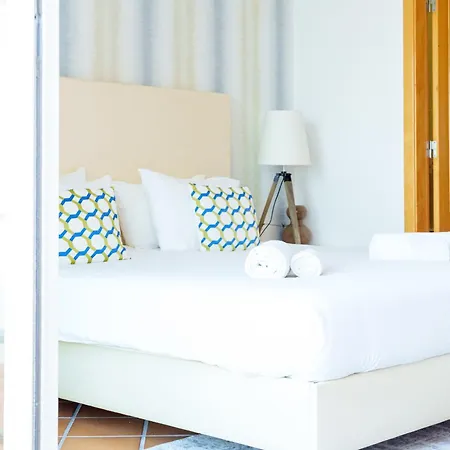 Apartment Penthouse, Vista Mar E Piscina, Del Rey, Obidos, A12 *